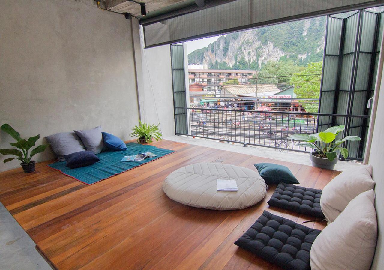 Tan Hostel X Cafe , Aonang Beach (Adults Only) Ao Nang Екстер'єр фото