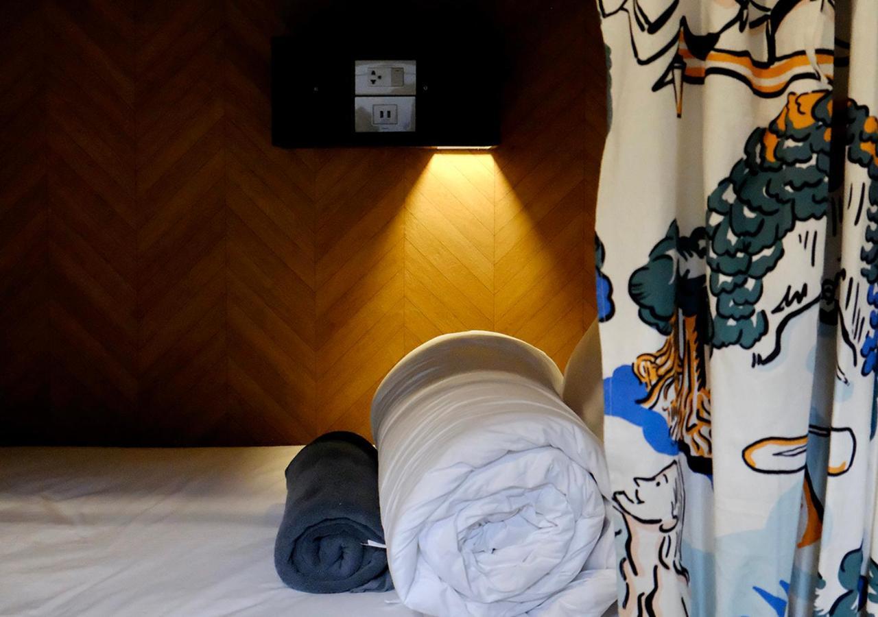Tan Hostel X Cafe , Aonang Beach (Adults Only) Ao Nang Екстер'єр фото